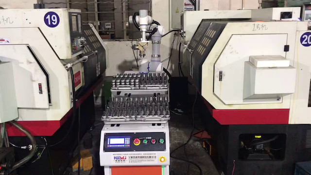 棘輪扳手手柄機(jī)加工上下料